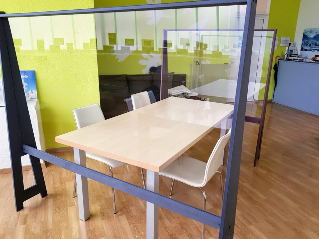 restaurant-tischtrenner-1400-4-1024x768