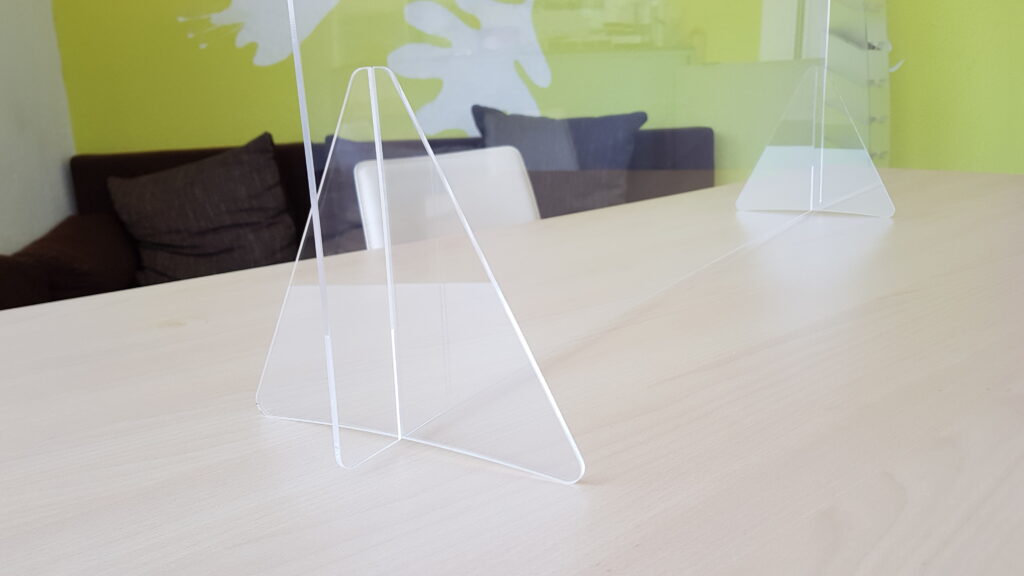 spuckschutz-ohne-durchlass-500-700-3-1024x576