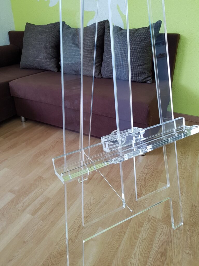 staffelei-3-768x1024